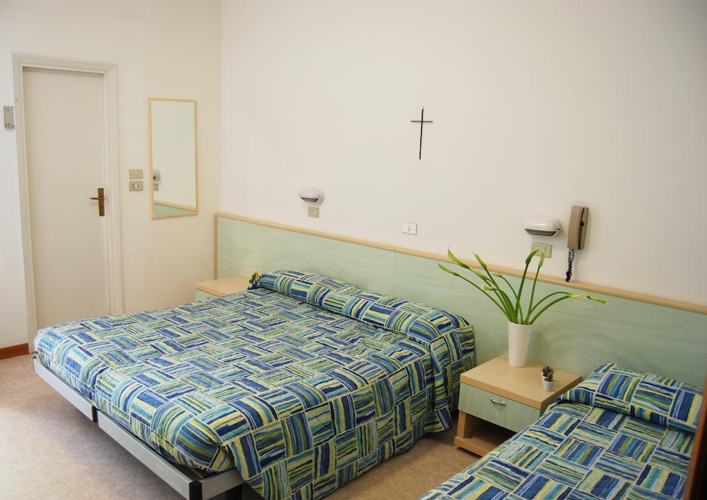 Hotel Solemare Cesenatico Room photo
