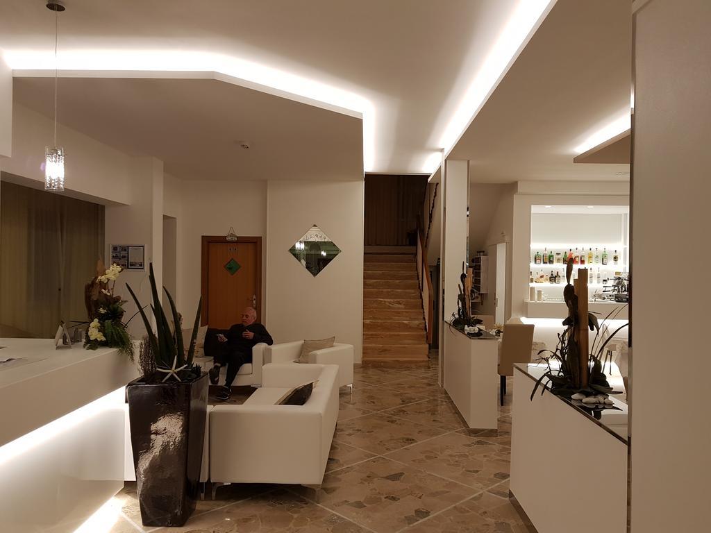 Hotel Solemare Cesenatico Exterior photo